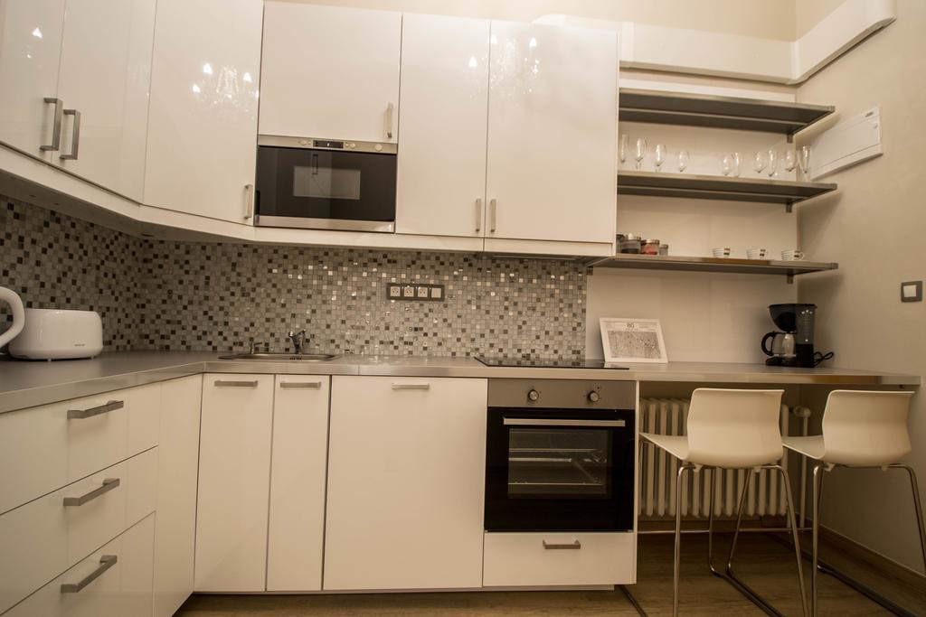 4Bdr Historical Spirit Apt By Ruterra Praga Exterior foto